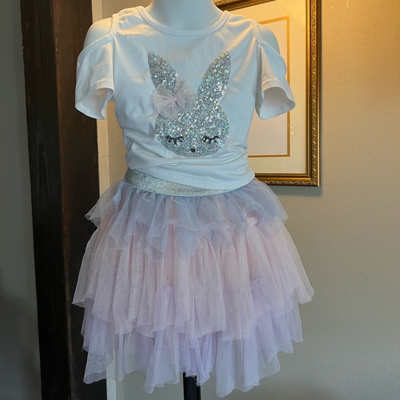 Skirt and shirt sets. Size 4/5. - Picture 1 of 5